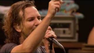 Pearl Jam  Yellow Ledbetter live [upl. by Drus397]